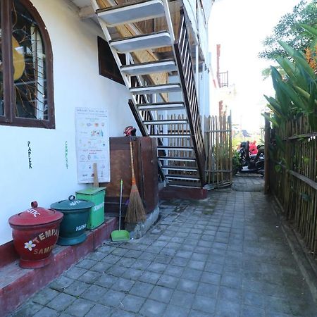 Kris Kos Hotel Canggu  Luaran gambar