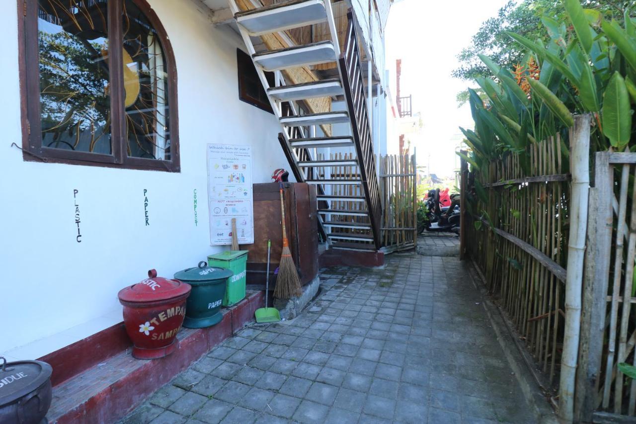 Kris Kos Hotel Canggu  Luaran gambar
