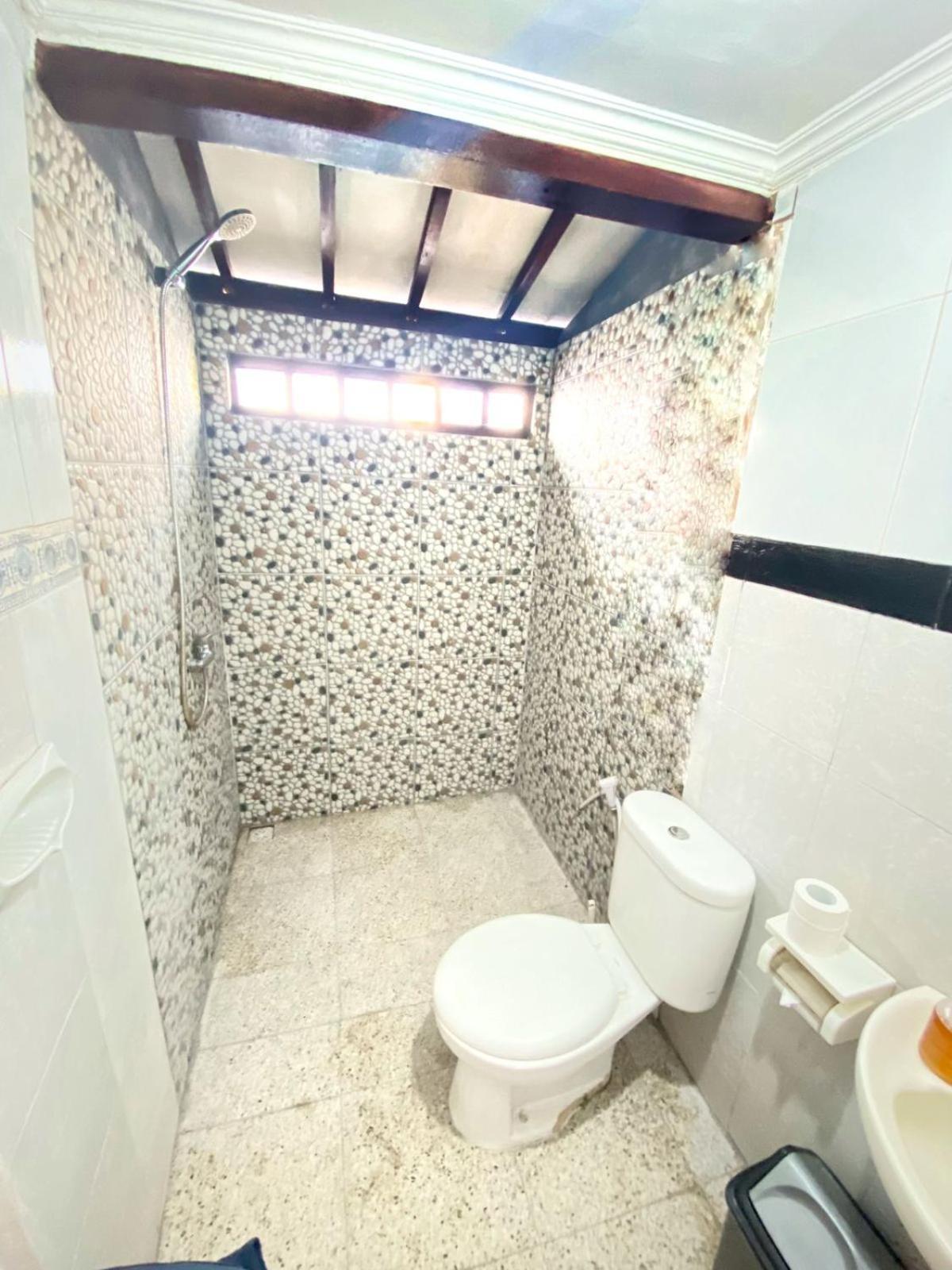 Kris Kos Hotel Canggu  Luaran gambar