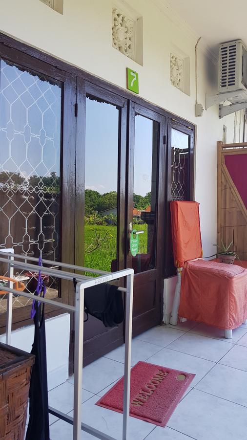 Kris Kos Hotel Canggu  Luaran gambar